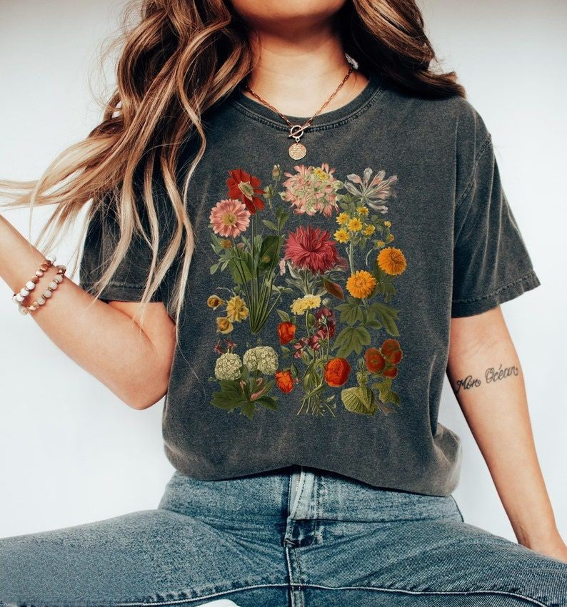 Vintage Botanical Flowers T-shirt