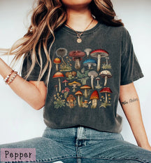 T-shirt botanique de lavage vintage de champignons